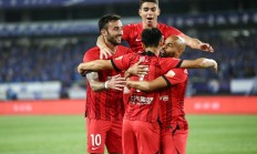 三亿体育体育视频-卫冕冠军再次挑战强敌，胜负难料