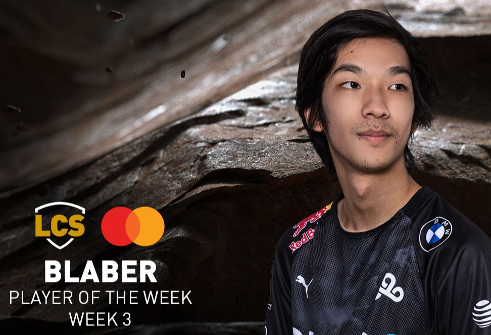 包含埃菲联队保持不败，成为黑马！的词条