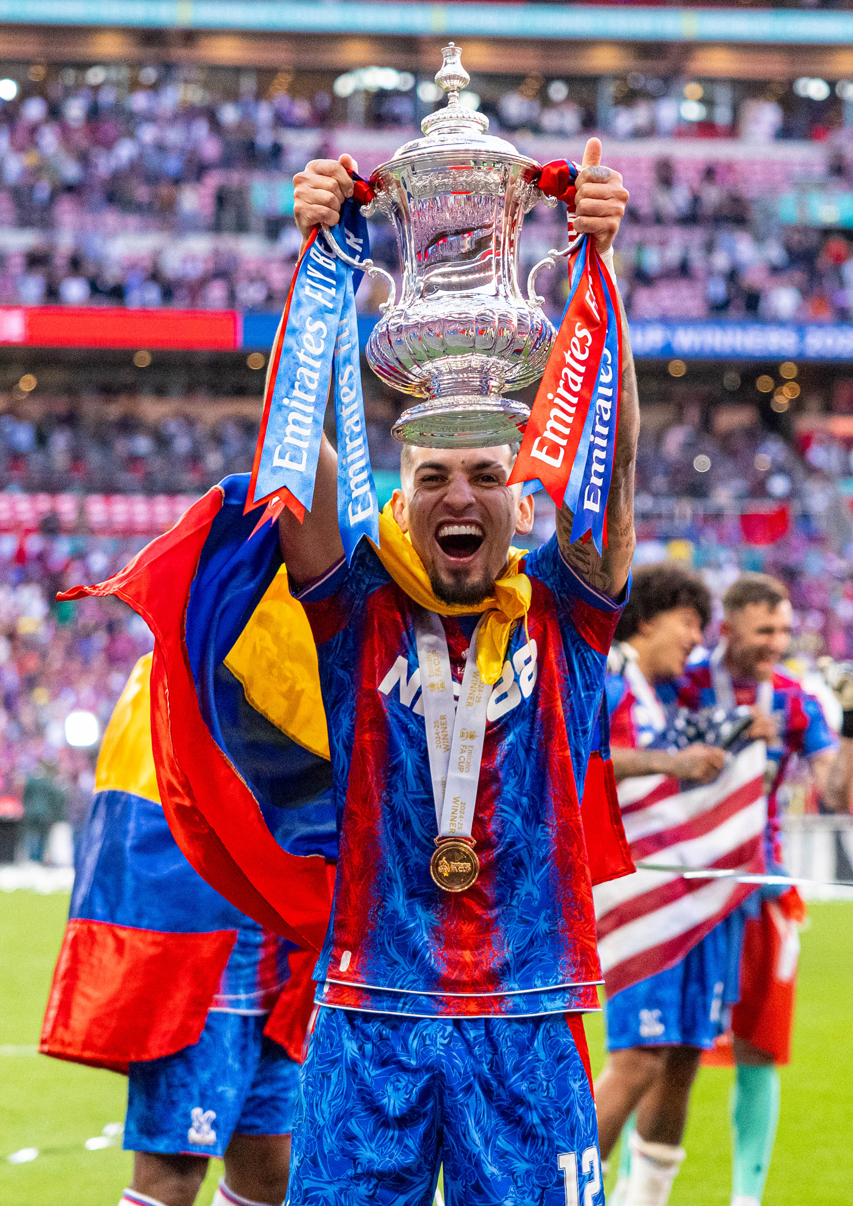 英格兰队取得关键胜利，稳固欧预赛领先优势的简单介绍