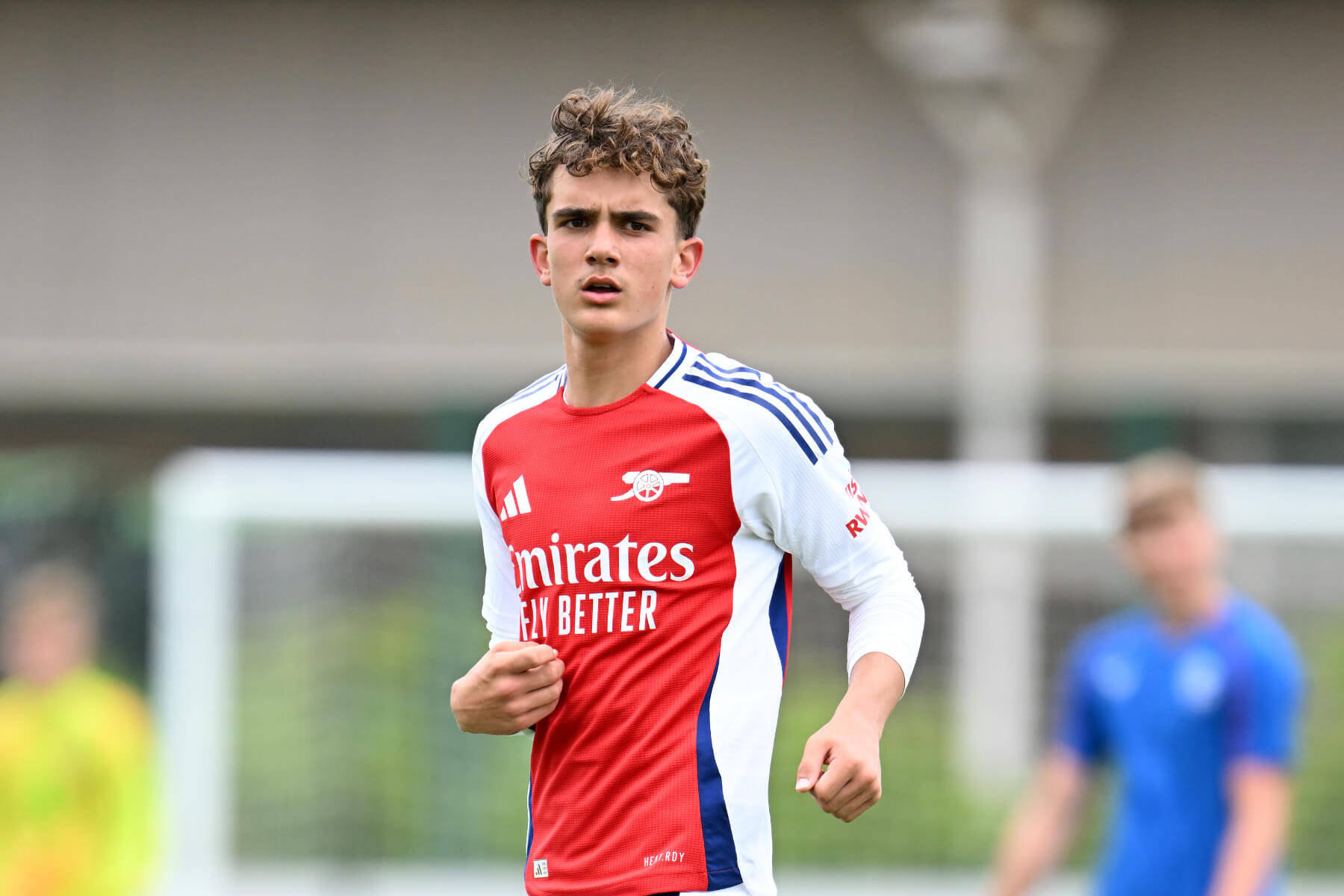 阿森纳年轻球员积极发挥，成为球队亮点