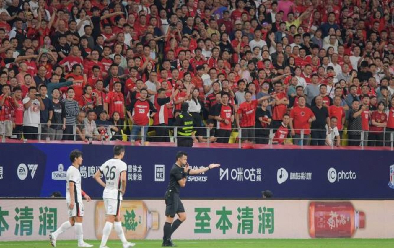 中超联赛史上最精彩比赛，引无数球迷疯狂欢呼的简单介绍