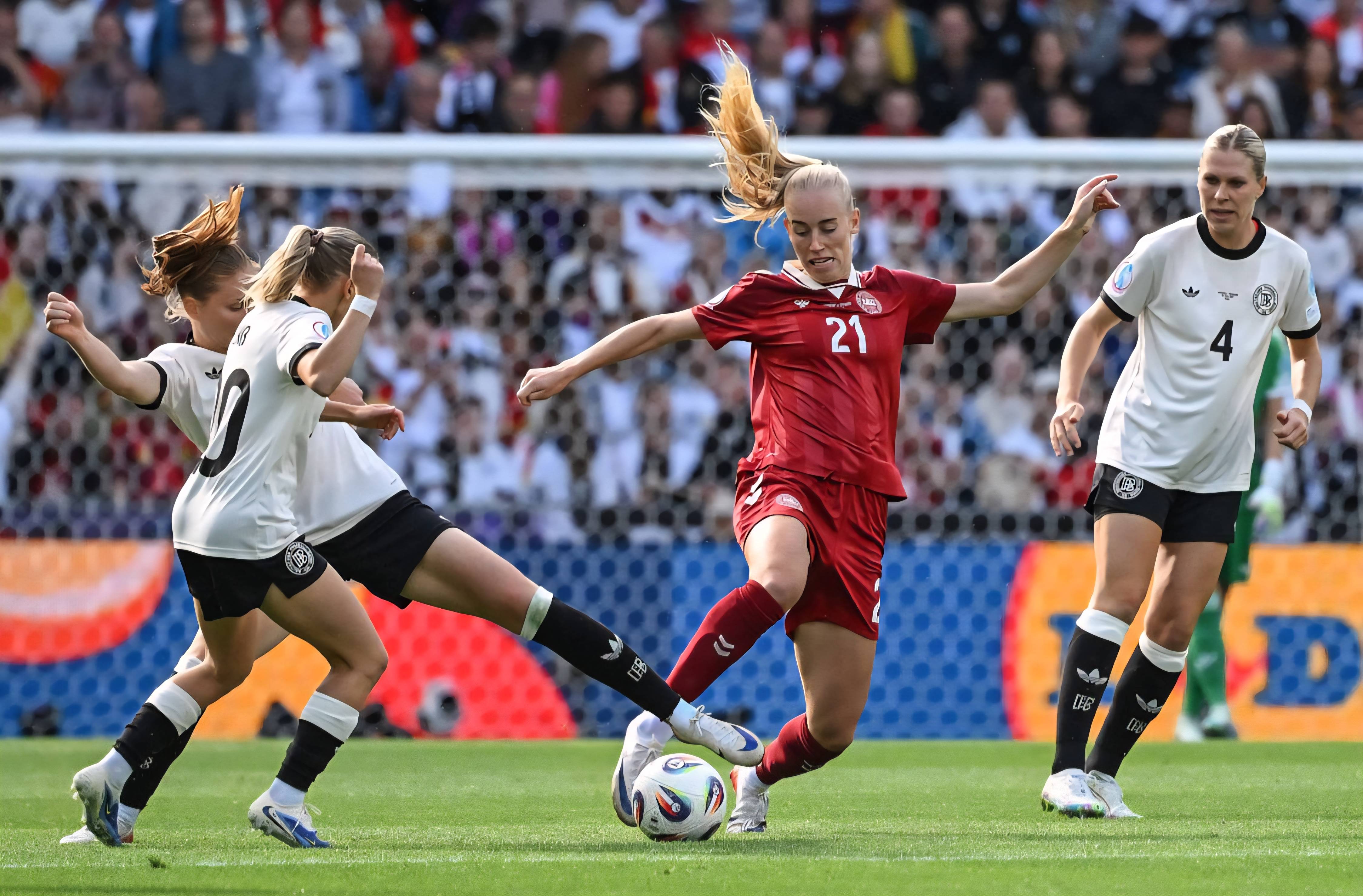 关于瑞士力克丹麦，挺进欧洲预选赛半决赛的信息