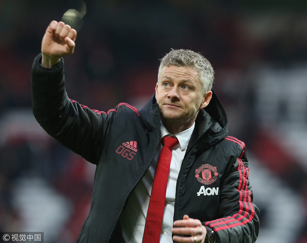 曼联客场小胜,索尔斯克亚开心笑容满面 曼联客场小胜,索尔斯克亚开心笑容满面